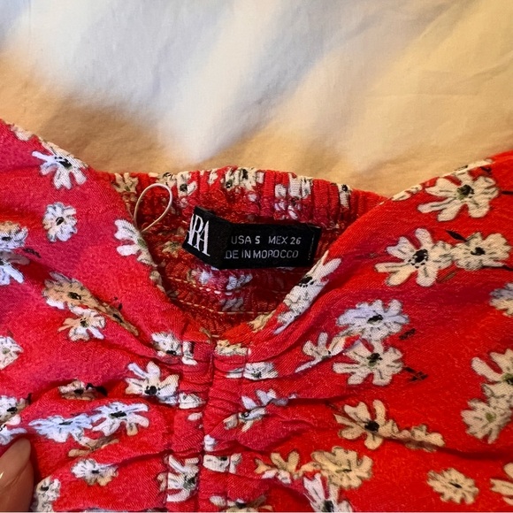 Zara Tops Zara Red And White Floral Off The Shoulder Crop Top